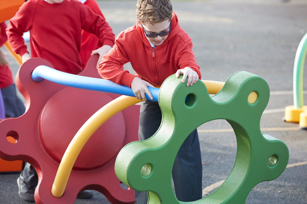 snug play elementary system - commercial playground equipment - independent play 