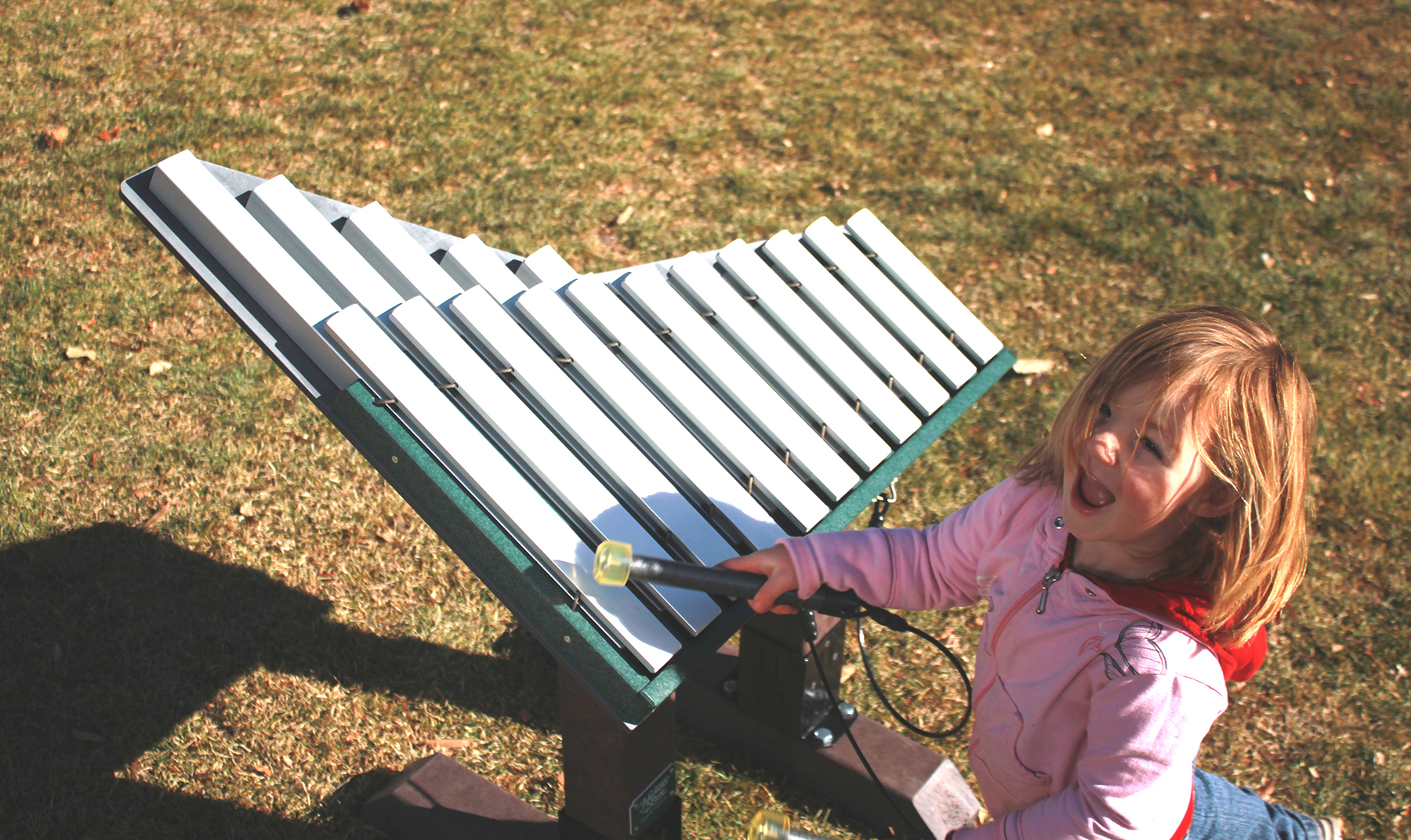 Child playing with the Merry